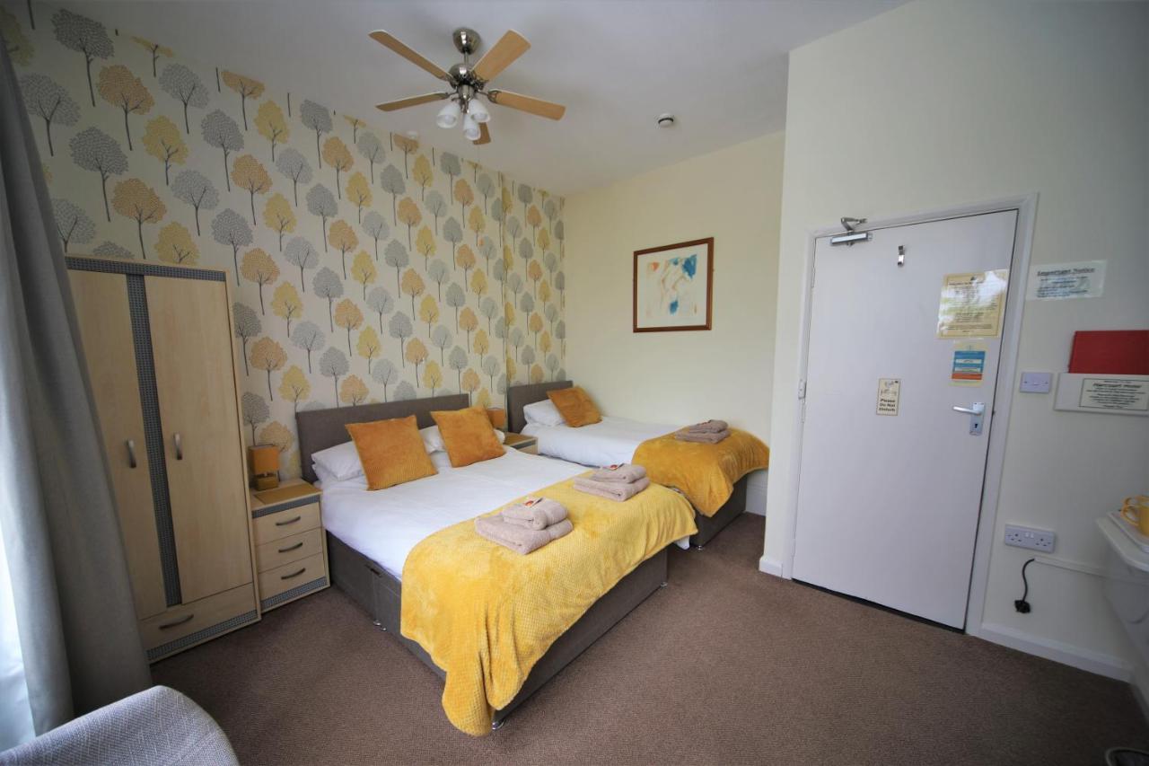 ฮาร์คอร์ต โฮเทล Hotel อิลฟราคูมบ์ ภายนอก รูปภาพ